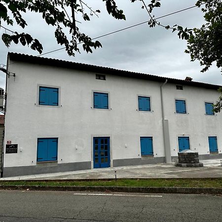 Vila Borealis Komen Εξωτερικό φωτογραφία